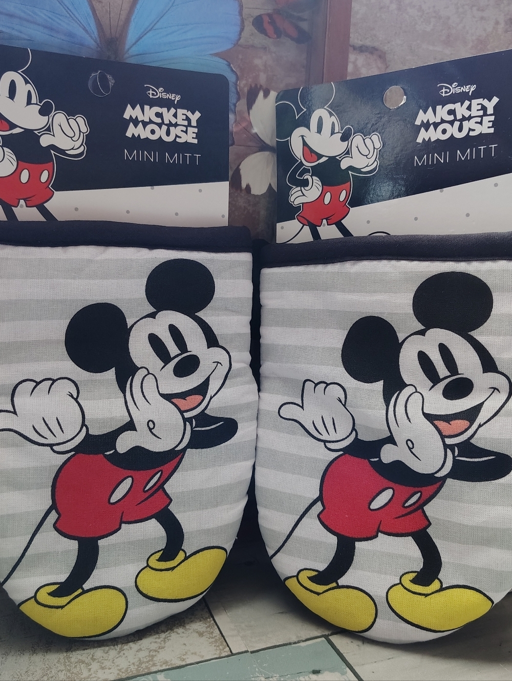 🏰 Disney Mickey Mouse Mini Oven Mitts
